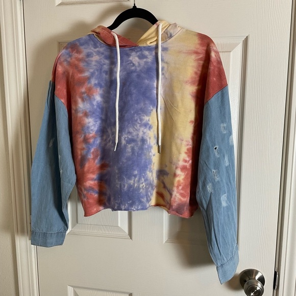 Like An Angel pullover cropped hoodie, tie-dye, light denim sleeves Size large - Picture 2 of 11